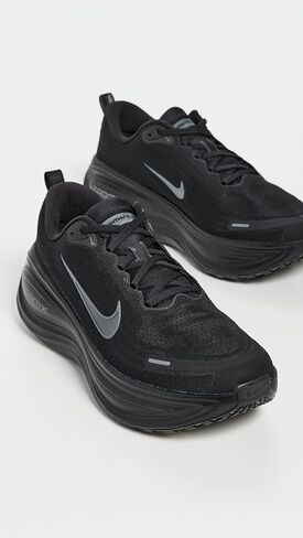 حذاء Nike Vomero Plus للرجال للجري على الطريق اللون: أسود/dk رمادي دخاني-m in Saudi Arabia