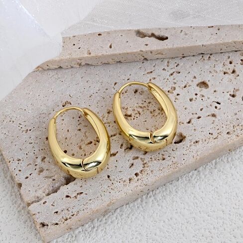 14K Gold Chunky Teardrop Shaped Oval Huggie Hoop Earrings for Women Large hoops in Saudi Arabia