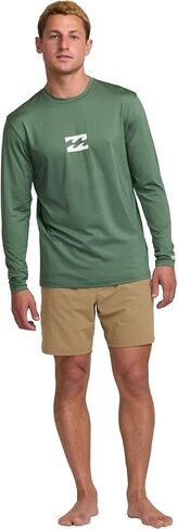 سترة نسائية من Billabong ذات مقاس قياسي طوال اليوم وفضفاضة وأكمام طويلة من Rashguard in Saudi Arabia