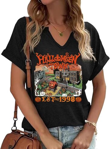 قمصان الهالوين للسيدات Halloweentown Est 1998 تي شيرت مضحك على شكل يقطين جرافيك تي شيرت على شكل حرف v تي شيرت خريف بأكمام قصيرة in Kuwait