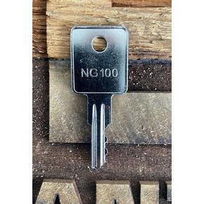 1 مفتاح NG100 يناسب العديد من الجرارات والمعدات الثقيلة: Grove/Vermeer/Cushman/Huber من Maverick Advantage in Kuwait