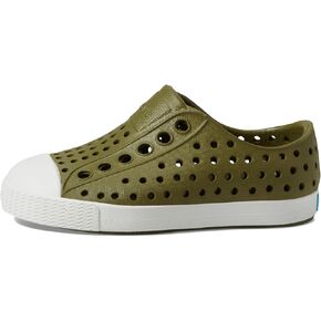Native Shoes Kids Jefferson (طفل صغير/طفل صغير) - الجزء العلوي والبطانة من مادة EVA - ثقوب للتحكم في درجة الحرارة أخضر روكي/أبيض صدفي 4 طفل صغير M in Kuwait