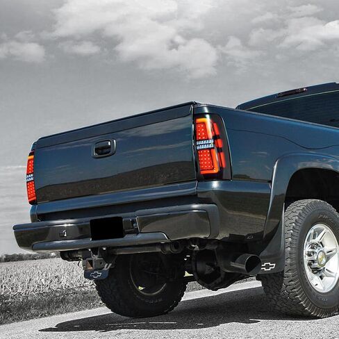 مجموعة مصابيح LED EOMD متوافقة مع 1999-2006 Chevy Silverado 1500 2500 &1999-2002 GMC Sierra 1500 2500 3500 المصباح الخلفي (عدسة سوداء/مدخنة) in Kuwait