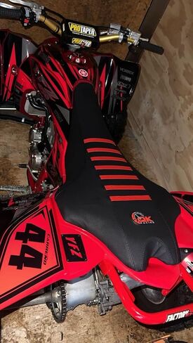 غطاء مقعد QK RACING ATV لـ Yamaha YFZ450 R yfz 450R 450r غطاء مقعد 2009-2021 (أسود/أحمر) in Saudi Arabia