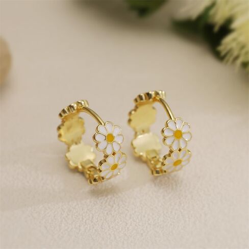 Cute Daisy Flower Hoop Earrings for Women Dainty Yellow White Enamel Lucky Floral Small Huggie Hoops Hypoallergenic Fashion Jewelry for Her Daughter in Saudi Arabia