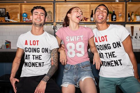 تي شيرت Expression Tees A Lot Going On The Moment New ERAS للرجال، رقبة مستديرة من القطن الناعم، مقاس غير رسمي، تي شيرت برسومات عصرية in Kuwait