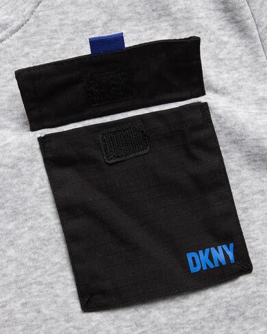 طقم شورت للأولاد من DKNY - قطعتين من هودي الصوف الناعم وشورت للجري - طقم ملابس رياضية متطابقة للأولاد (المقاسات: 8-12) in Saudi Arabia