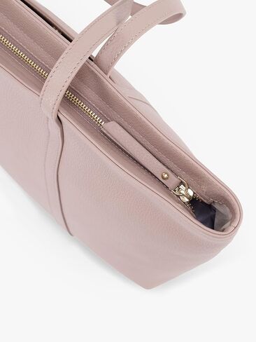 حقيبة يد نسائية من الجلد الطبيعي من Tan & Loom | حقيبة يد طويلة (زيتوني كبير) in Kuwait