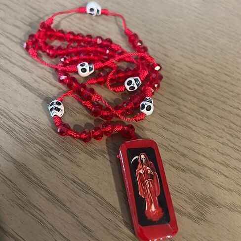 Santa Muerte thread rosary. Rosario de hilo de la Santa Muerte. (Red) Jewelry joyeria accesorios in Saudi Arabia