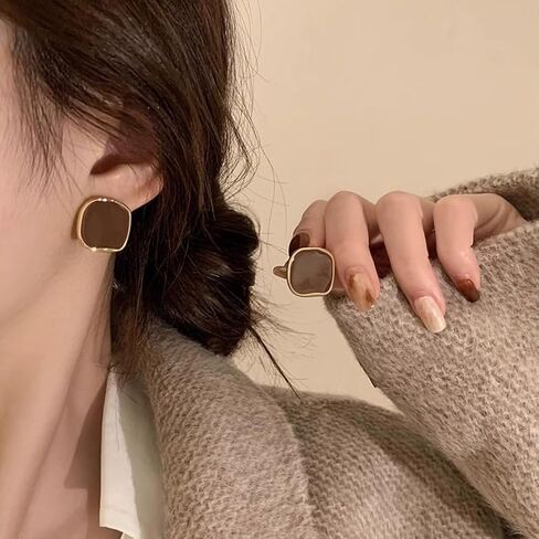 Vintage Black Enamel Square Earrings for Women Fashion Two Tone Gold Stud Dripping Oil Dangle Earring Trendy Formal Aesthetic Statement Jewelry Rectangle Gifts in Saudi Arabia
