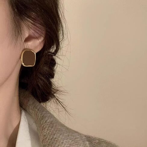 Vintage Black Enamel Square Earrings for Women Fashion Two Tone Gold Stud Dripping Oil Dangle Earring Trendy Formal Aesthetic Statement Jewelry Rectangle Gifts in Saudi Arabia