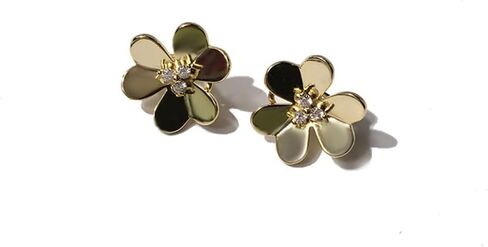 Handmade Clover Earrings for Women 18k Gold Plated AAA Cubic Zirconia Glossy Flowers Stud Earrings Luxury Ear Buckle Classical Fashion Jewelry in Saudi Arabia