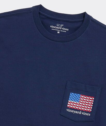 تي شيرت Vineyard Vines للرجال من Micro Whale بجيب قصير الأكمام مزود بعلم أمريكي in Saudi Arabia