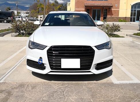 iJDMTOY Red Track Racing Style Tow Hook Ring متوافق مع 2008-up Audi A4 A5 A6 A7 S4 S5 S6 S7، مصنوعة من الألومنيوم خفيف الوزن CNC in Saudi Arabia
