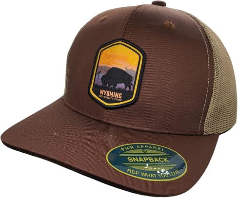 قبعة سائقي الشاحنات Wyoming الأنيقة للرجال - قبعات شبكية Snapback، قبعة بيسبول مثالية للرجال أو القبعات للنساء. in Kuwait