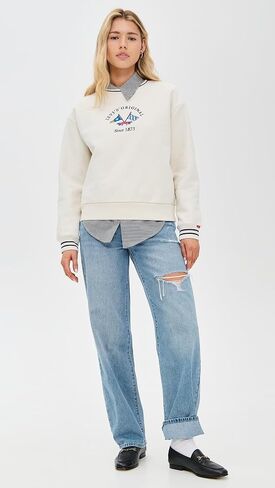 سويت شيرت نسائي من Levi's Graphic Heritage Sport Crew in Saudi Arabia