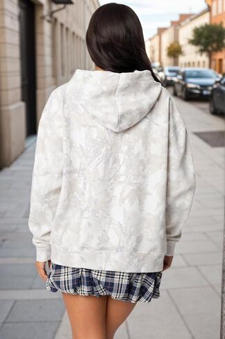 سترة بقلنسوة مموهة للنساء من مابل ليف من الصوف بقلنسوة كبيرة الحجم مموهة للنساء عصرية in Kuwait