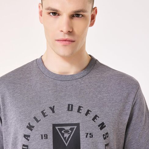 Oakley Men's Si Defense Arch Tee in Saudi Arabia