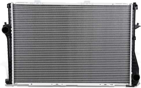 مشعاع ألومنيوم أساسي من DNA Motoring OEM-RA-2284 OE متوافق مع 99-06 BMW 525i / 528i / 530i / 545i، 25-9/16 بوصة عرض × 17-1/2 بوصة ارتفاع × 1-5/8 بوصة عمق، مدخل 1-1/2 بوصة، مخرج 1-1/2 بوصة in Saudi Arabia