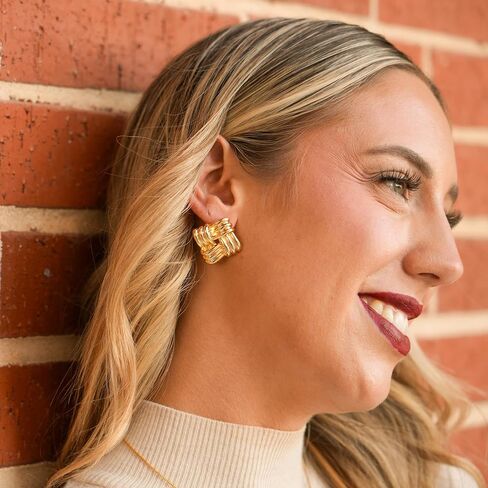 Ribbed Square Earrings Gold | Gold Textured Pinwheel Earrings Earrings | 18K Gold-Plated Square Statement Earrings in Saudi Arabia