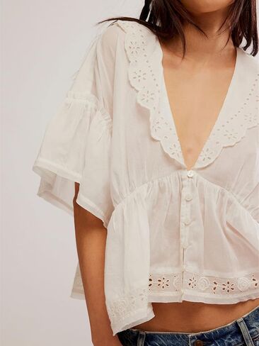 قميص نسائي من الدانتيل مزين بالدانتيل Y2k بأكمام قصيرة وكشكشة ومنخفضة القطع ملابس بيبي دول بوهو لطيفة خرافية ملابس خروج للخارج in Kuwait