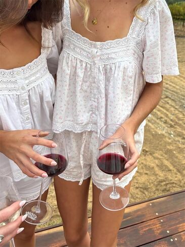 قميص نسائي من الدانتيل مزين بالدانتيل Y2k بأكمام قصيرة وكشكشة ومنخفضة القطع ملابس بيبي دول بوهو لطيفة خرافية ملابس خروج للخارج in Kuwait