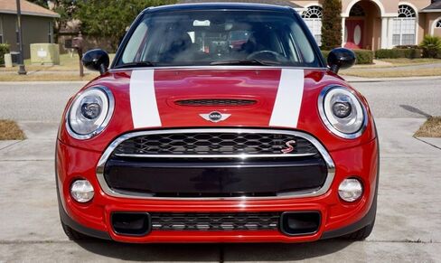 gs00147 خطوط غطاء المحرك الأبيض لسيارة MINI Cooper وS Hard Top F56 (2014 - الوقت الحاضر) in Saudi Arabia