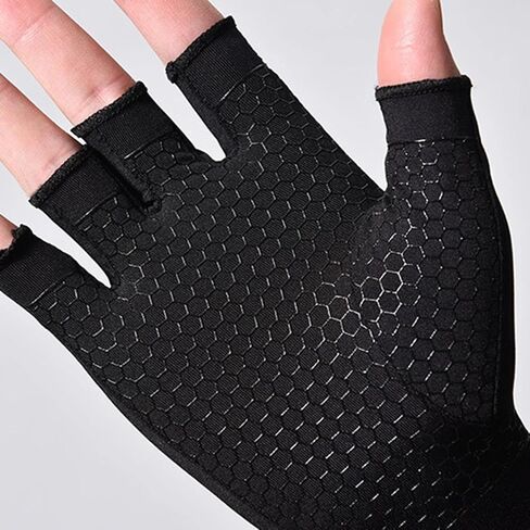 1Pair Black Silicone Gloves, Soft Wrist Protection, Sports Cycling Half Finger Gloves in Saudi Arabia