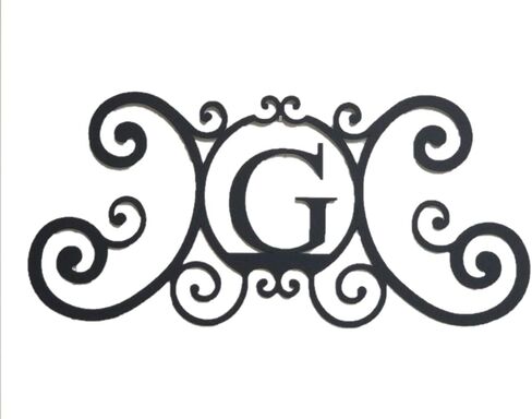 Bookishbunny Monogram الحرف الأولي A-Z من الحديد المطاوع، لوحة فنية لتزيين الحائط على الباب، بسمك 24 × 11 بوصة 2 مم (M) in Kuwait