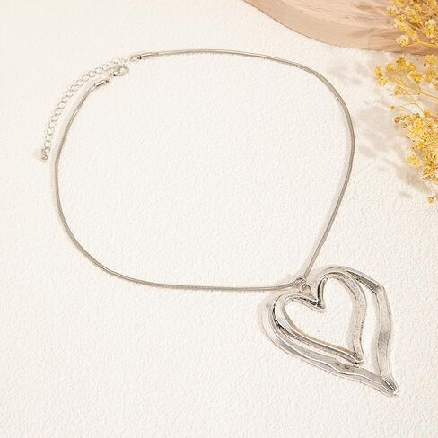 Y2k Gold Large Chunky Lrregular Heart Necklaces for Women Silver Double Chunky Puffy Heart Pendant Necklace Statement Jewelry Gift for Women in Saudi Arabia