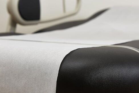 ورق طاولة الفحص الطبي الفاخر من ميدلاين، لمسة نهائية من الكريب، 45.7 سم × 125 بوصة، علبة مكونة من 12 لفة، أبيض in Saudi Arabia