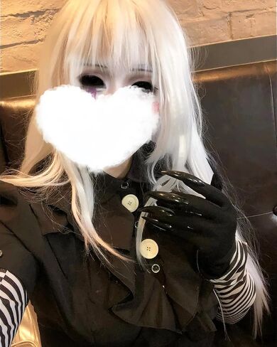 Halloween Costume Cat Woman Paw Gloves with Long Black Plastic Fingernails Wolf Claws Glove for Cosplay Party Props in Saudi Arabia