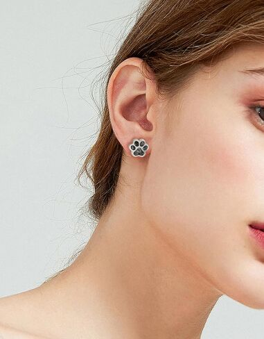 Lauren-Spencer Turquoise Dog Paw Earrings for Women Cute Small Paw Print Stud Earrings Stainless Steel Turquoise Gemstone Dog Jewelry for Women Girls Cat Dog Mom Earrings Animal Jewelry in Saudi Arabia