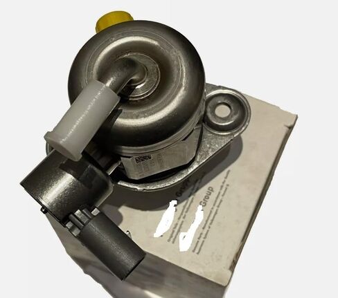High Pressure Fuel Pump Compatible With VW BEETLE CADDY GOLF JETTA PASSAT TSI 2014-2019 NEW OEM 0261520339 04E127025B 04E127025 04E127026AP 04E127026N 04E127025D in Saudi Arabia