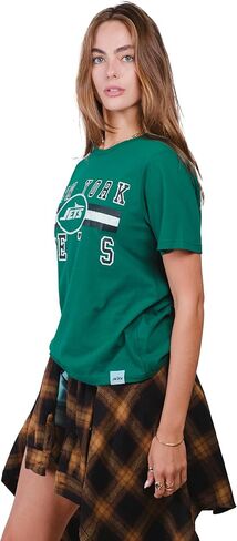 تي شيرت Ultra Game -NFL Jacksonville Jaguars للسيدات برسومات متعثرة ورقبة دائرية ناعمة، لون الفريق، مقاس كبير in Kuwait