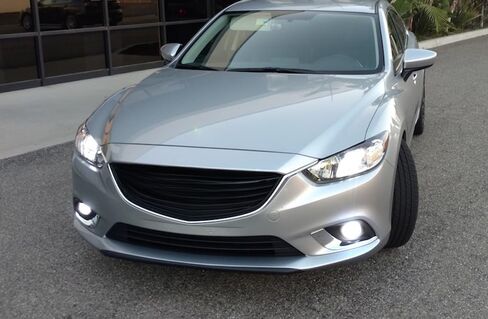 iJDMTOY 2 في 1 مصباح LED نهاري أبيض/مصابيح ضباب متوافقة مع Mazda 2 3 6 CX-5 CX-7 MX-5 وما إلى ذلك، (2) مصابيح LED XB-D كمصابيح ضباب و(1) حلقة هالة بنمط DTM 10 وات مثل DRL in Saudi Arabia