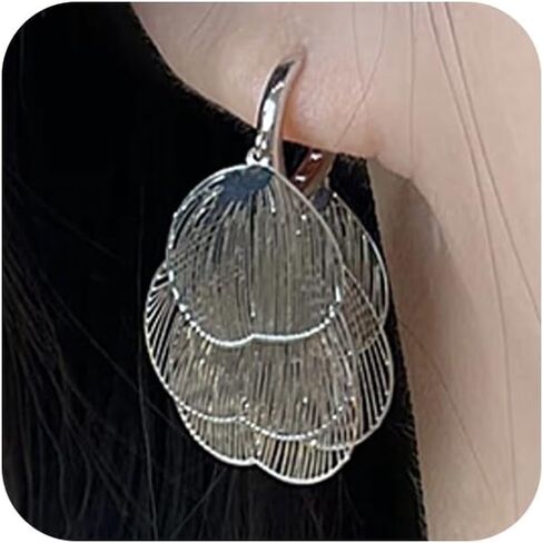 Dainty Retro Ginkgo Leaf Petal Hoop Earrings for Women Cute Unique Vintage Hollow Leaves Drop Dangle Earring Charming Y2k Party Prom Jewelry Accessory in Saudi Arabia