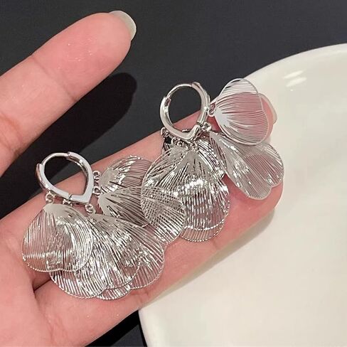 Dainty Retro Ginkgo Leaf Petal Hoop Earrings for Women Cute Unique Vintage Hollow Leaves Drop Dangle Earring Charming Y2k Party Prom Jewelry Accessory in Saudi Arabia