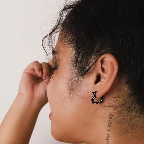 Hip-Hop Hoop Spike Heart Earrings for Women Men Gothic Punk Rock Earrings Y2k Emo Christmas Halloween Jewelry Gifts in Saudi Arabia