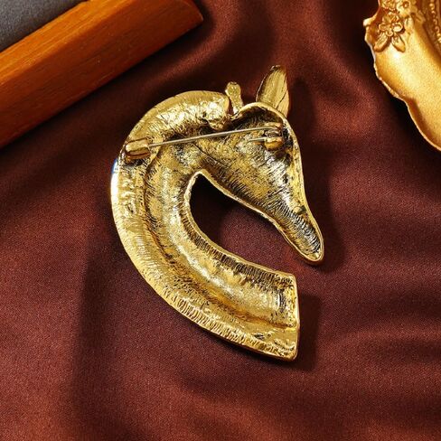 Colored Enamel Giraffe Animal Brooch Pin for Women Men Gold Plated Fashion Rhinestone Dress Hat Costume Accessories Creative Birthday Holiday Decor Jewelry for Pet Lover in Saudi Arabia