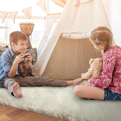 سجاد منطقة ناعمة رقيق لغرفة النوم، سجاد منطقة حديثة داخلية 4X6 سجاد غرفة المعيشة رقيق لغرفة نوم الأطفال ديكور المنزل سجادة الحضانة، سجادة ناعمة ذات كومة عالية، مضادة للانزلاق، مصبوغة باللون الرمادي الفاتح in Kuwait