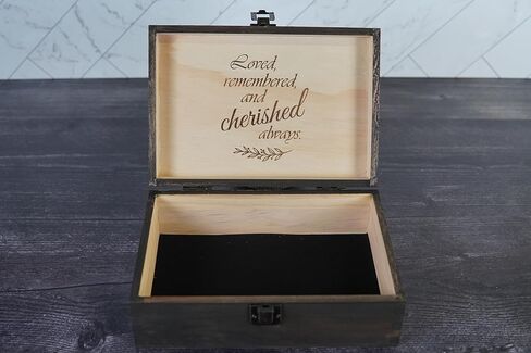 صندوق ذاكرة الحيوانات الأليفة المحفورة - صندوق تذكار خشبي للكلب أو التذكر - هدية فقدان الحيوانات الأليفة - الحجم المتوسط ​​- الانتهاء من الجوز المظلم - 8.5 × 6 × 3 في in Kuwait