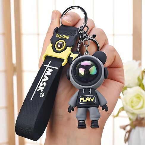 Trendy Universe Astronaut Bear Key Ring - Cool Creative Keychain for Men Women Cute Pilot Bear Pendant Key Accessory in Saudi Arabia
