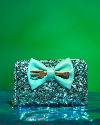 محفظة مجموعة Loungefly Disney The Little Mermaid Sequins Collection، حصريًا لأمازون in Saudi Arabia