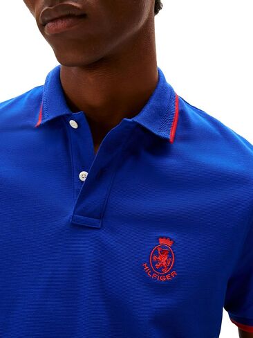قمصان بولو كاجوال للرجال بأكمام قصيرة من Tommy Hilfiger بمقاس عادي مع تصميم شعار مطرز in Kuwait