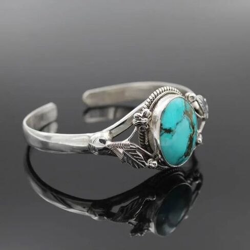 Handcrafted Silver-Tone Alloy Turquoise Bracelet for Women - Vintage-Style Southwestern Jewelry with Artificial Turquoise Stone - Boho Chic Cuff Bracelet in Saudi Arabia