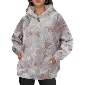 سويت شيرت نسائي بقلنسوة مموه من YKR مطبوع عليه أوراق القيقب من الصوف مع جيب in Kuwait