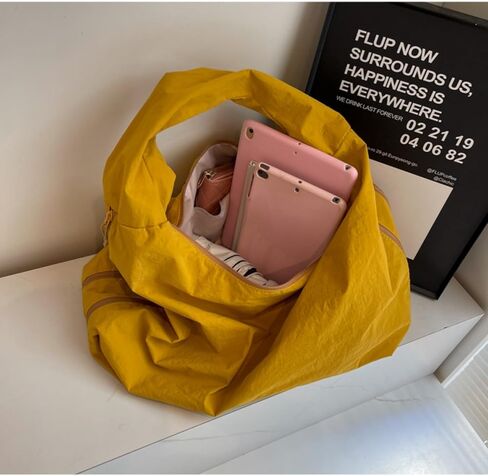 حقيبة بمقبض علوي من النايلون خفيفة الوزن وحزام مبطن منتفخ وحقائب كتف مقاومة للماء وجيوب متعددة وسحاب حقيبة حمل in Kuwait