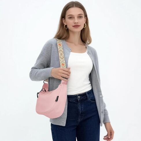 حقيبة كتف هلالية من النايلون خفيفة الوزن للنساء - حزام قابل للتعديل، تصميم هندسي، خيارات متعددة الألوان in Kuwait