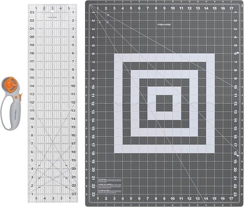 Fiskars Crafts Essentials مجموعة 5 قطع - قطع دوارة شفرة 45 ملم للنسيج ، حصيرة قطع الشفاء الذاتي ، وخياطة الحاكم - لوازم الحرف - بيضاء/رمادية in Kuwait